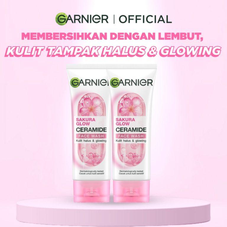 Garnier Sakura Glow White Foam Face Wash 100ml