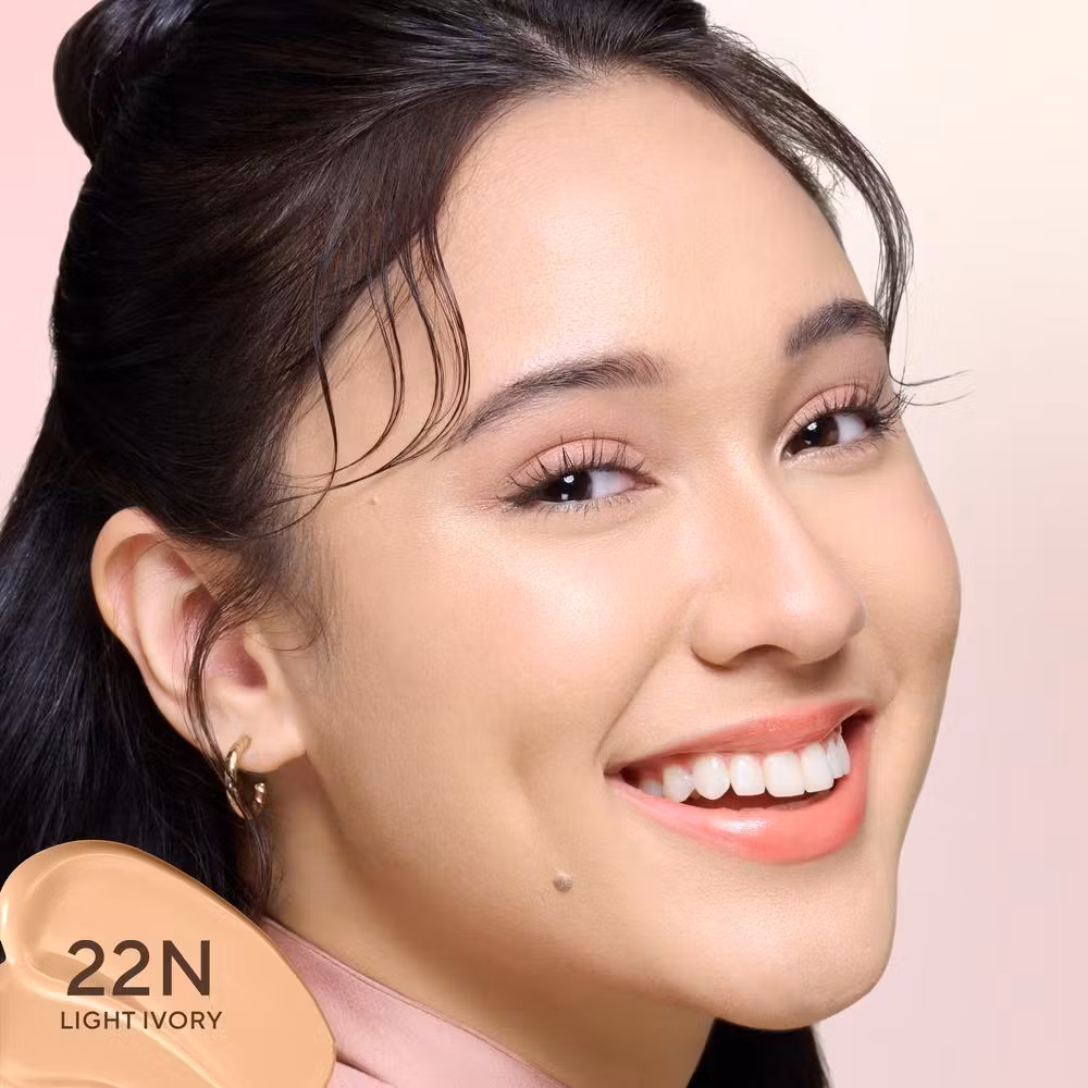 Wardah Colorfit Perfect Glow Cushion 22N Light Ivory 15 g