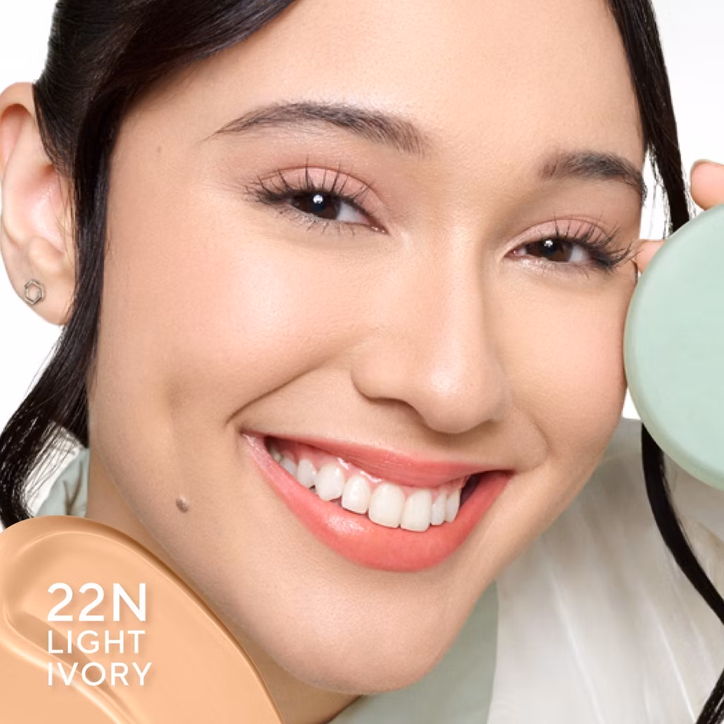 Wardah Colorfit 5D Blur Cloud Cushion 22N Light Ivory